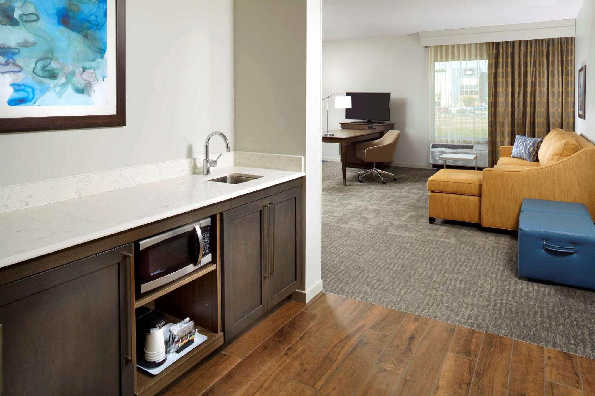 Hampton Inn & Suites Pittsburgh Airport South/Settlers Ridge Робинсон-Тауншип Экстерьер фото